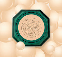 مجموعة تجميلية: كريم أساس مضغوط، أحمر شفاه، محدد عيون