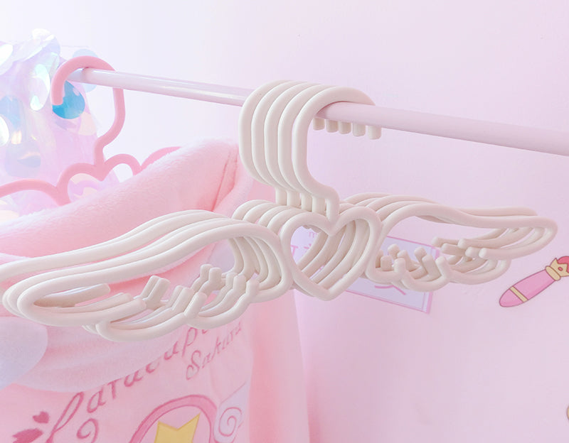 Angel tie hanger