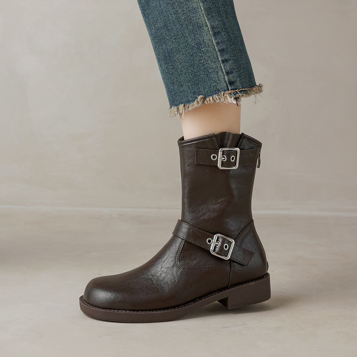 أحذية نسائية خريفية على الطراز البريطاني