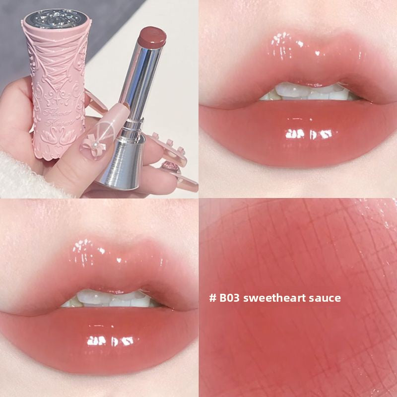 Solid mirror-like water-glossy lipstick