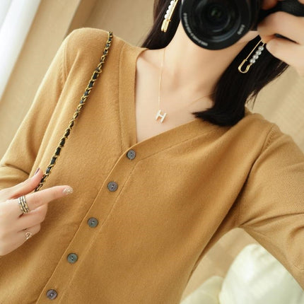 Womens V-Neck Knit Cardigan