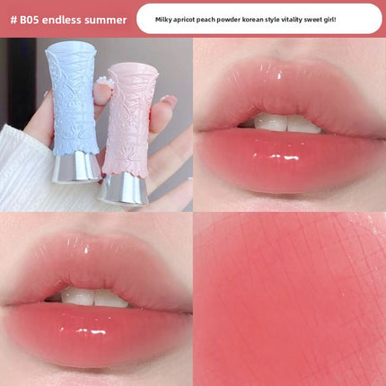 Solid mirror-like water-glossy lipstick