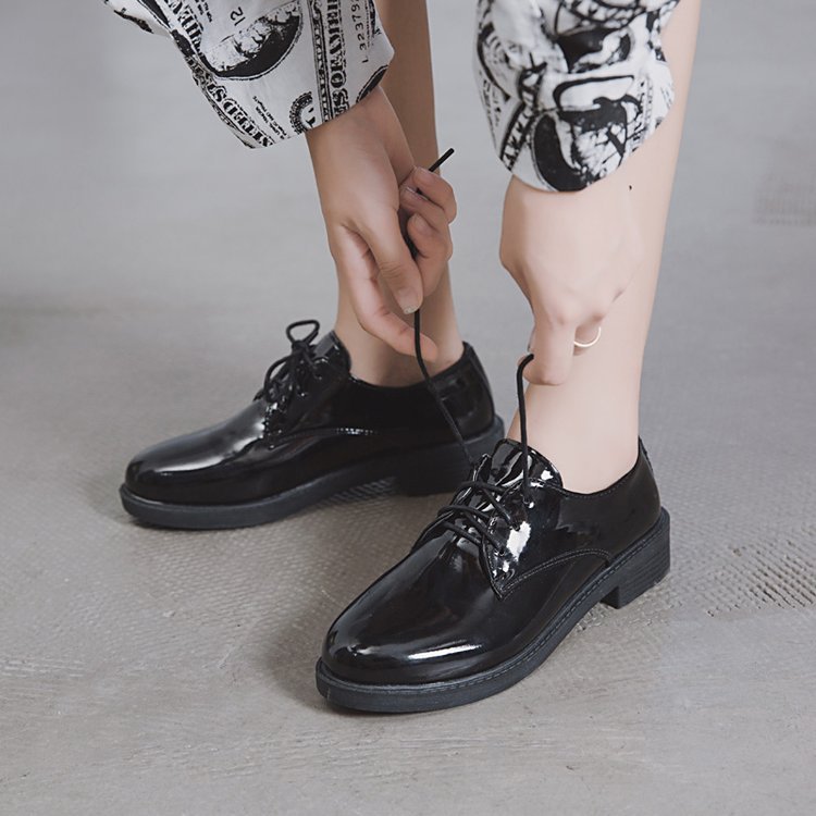 حذاء لوفر أسود كلاسيكي مسطح على طراز هونغ كونغ، مناسب للطلاب، حذاء كاجوال