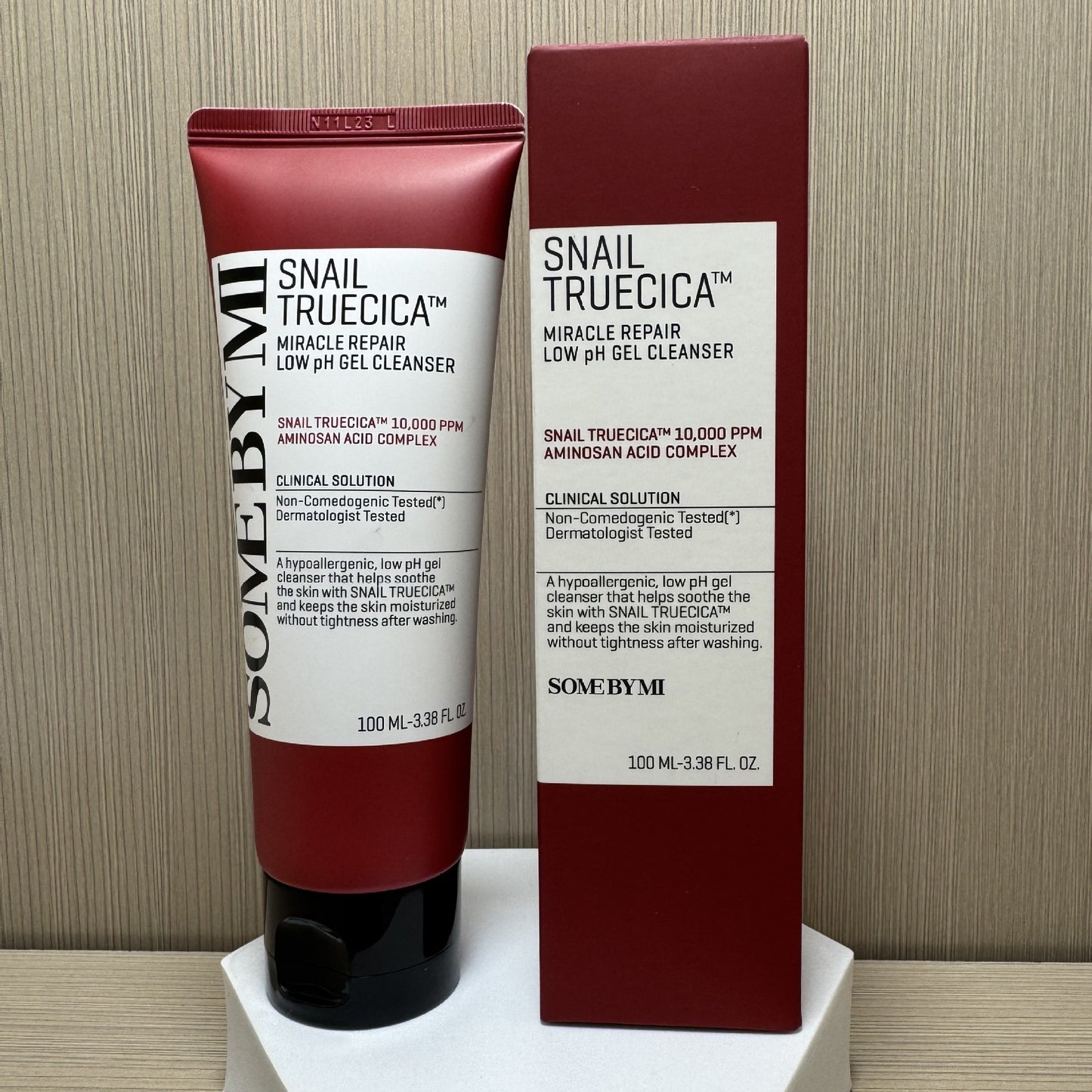 Snail Extract Facial Cleanser 100ml