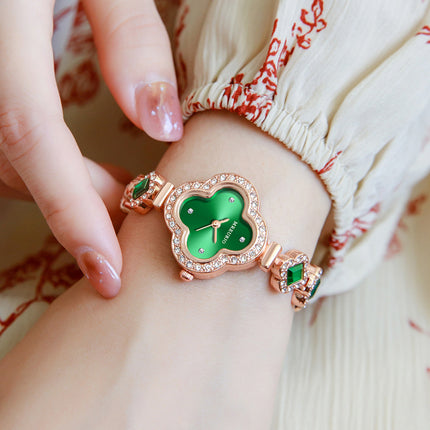 Four-leaf clover bracelet quartz watch