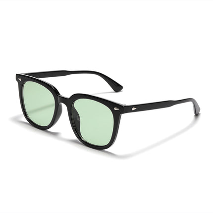Rivet-style retro sunglasses
