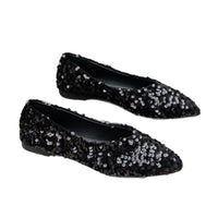 حذاء نسائي كاجوال ذو مقدمة مدببة وفتحة أمامية ضحلة ونعل مسطح، موديل 2025