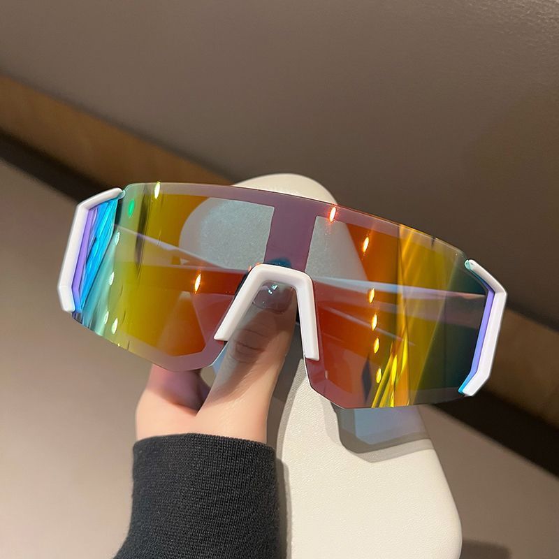 Smart Color-Changing Polarized Sports Glasses