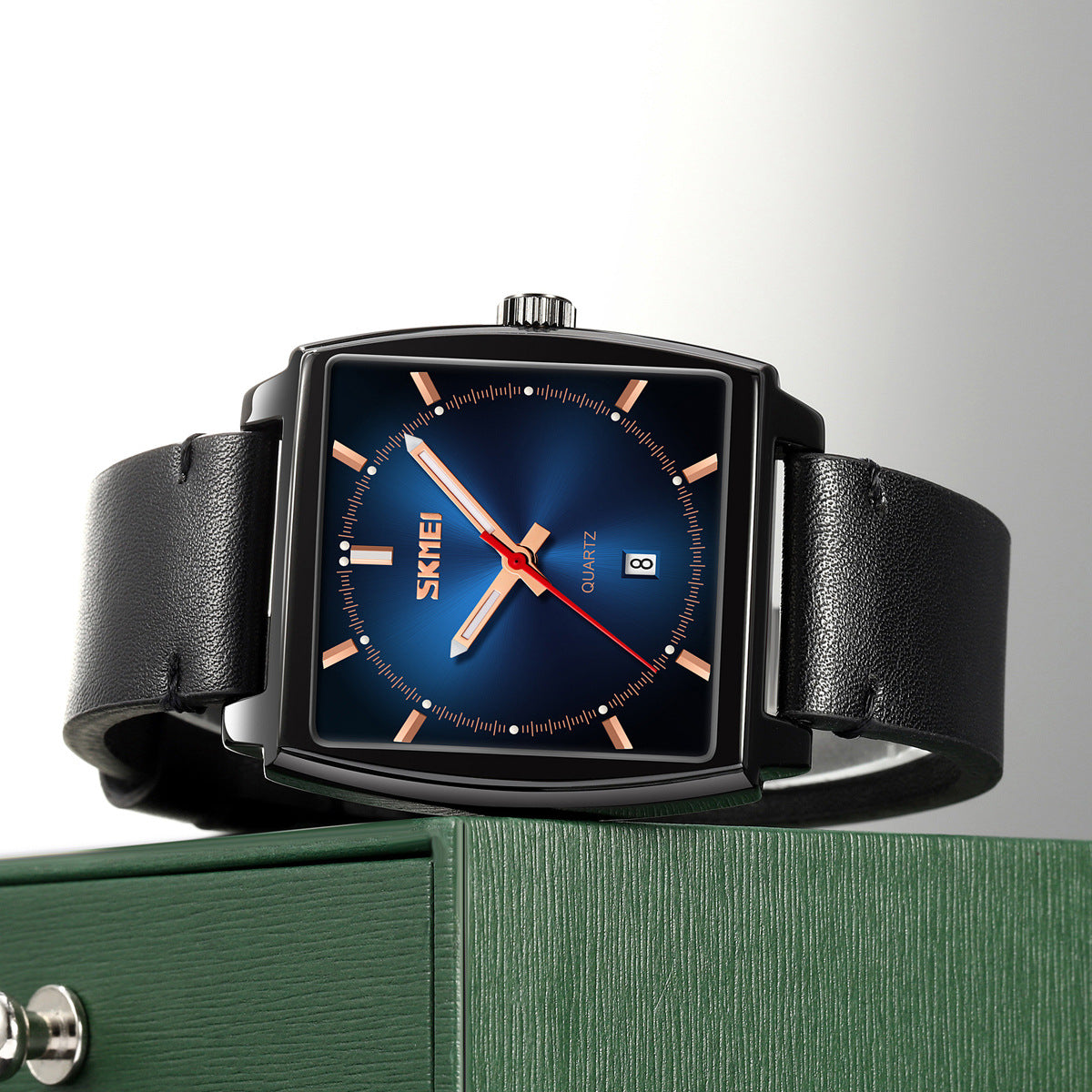 Men's Luminous Water Resistant Leather Strap Quartz Watch