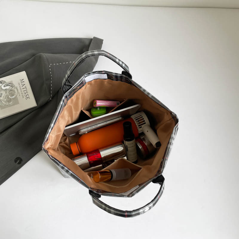 Retro Waterproof Dupont Paper Shoulder Fashionable And Large Capacity For Commuting