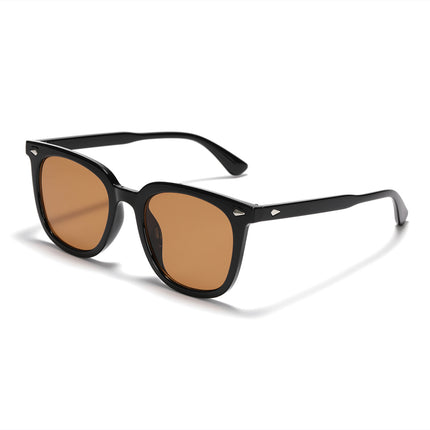 Rivet-style retro sunglasses