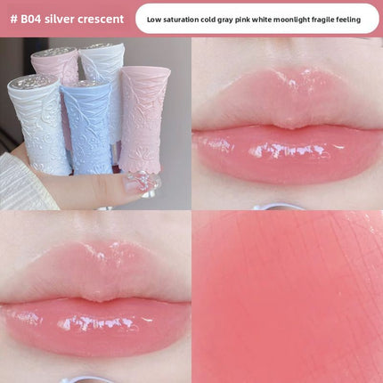 Solid mirror-like water-glossy lipstick
