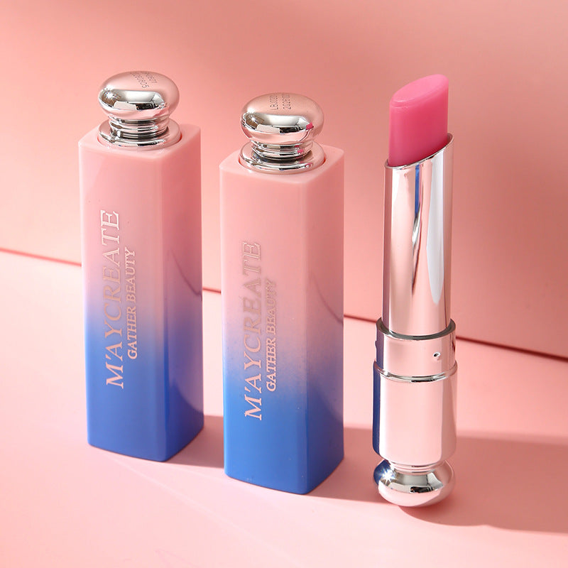 Hydrating and moisturizing gradient lipstick