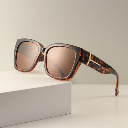 Fashion Square Polarized Sunglasses with UV Protection
