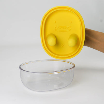 Snack storage box